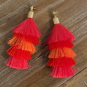 Tassel Earrings 💃🏼💕